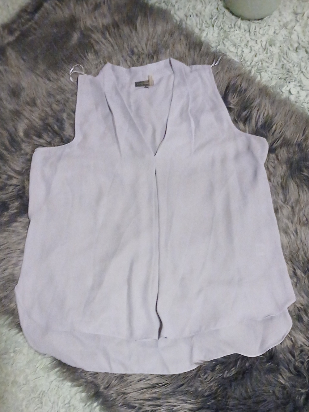 Sleeveless V-Neck Women’s Top in Light Lavender